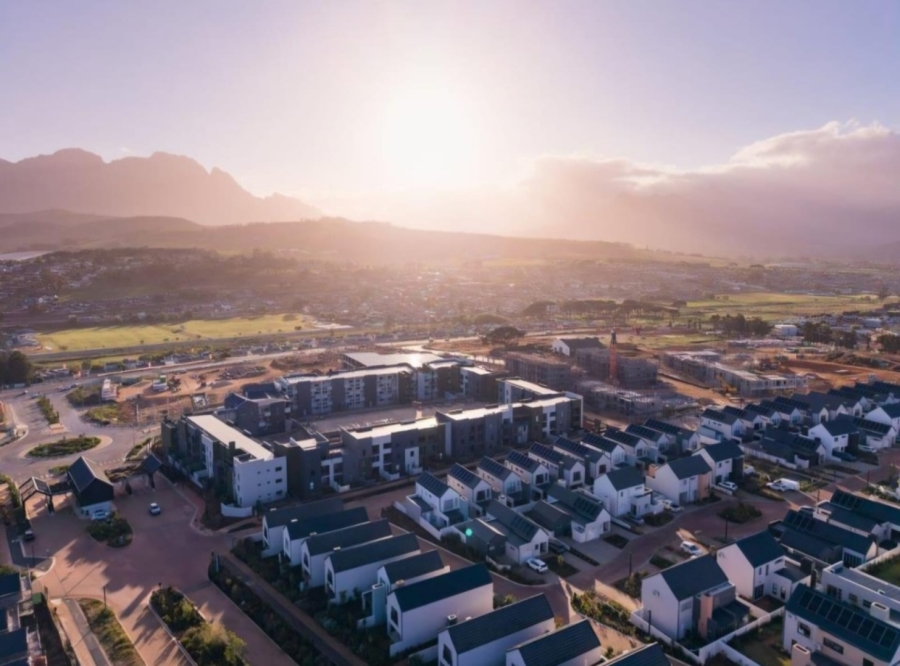 To Let 2 Bedroom Property for Rent in Newinbosch Western Cape